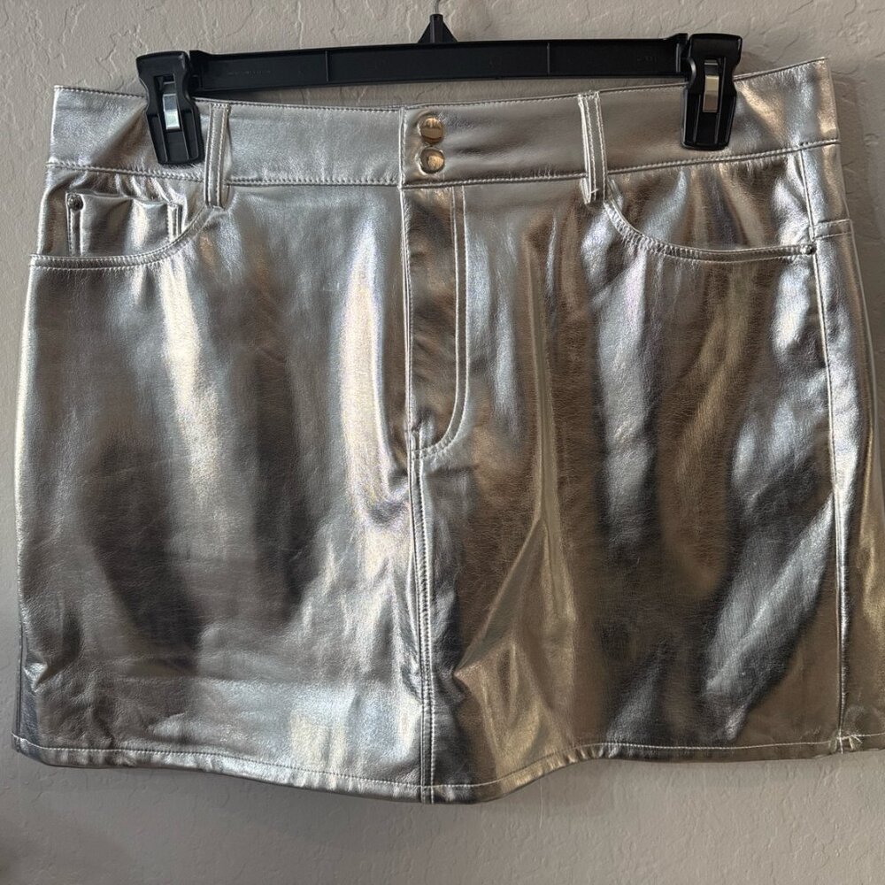 Silver Metallic Mini Skirt | Size XL | NWT